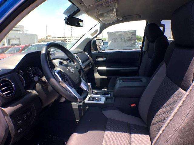 2017 Toyota Tundra SR5 5.7L V8 w/FFV